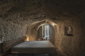 Aque cave